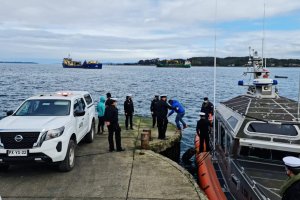 Cuatro náufragos fueron rescatados desde una balsa salvavidas en Boca del Guafo