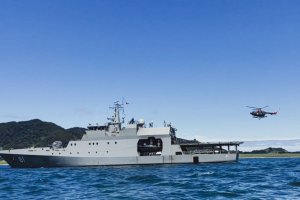 OPV 81 “Piloto Pardo” efectuó reaprovisionamiento para Alcaldía de Mar y Faro de Isla Mocha