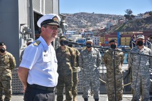 Alumnos del Curso Conjunto de Estado Mayor realizaron visita a Reparticiones y Unidades de la Armada