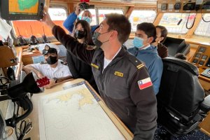 Estudiantes aprendieron sobre nuestra historia naval en la LSG “Caldera”