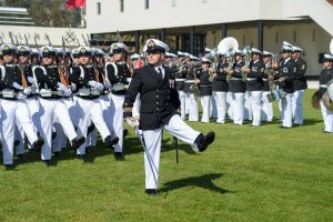 Escuela Naval “Arturo Prat” celebra un nuevo Aniversario con solemne ceremonia
