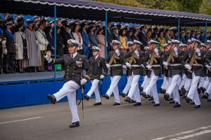 Armada de Chile fue parte de los desfiles a lo largo de todo Chile en conmemoración de la Primera Junta Nacional de Gobierno y el Día de las Glorias del Ejército