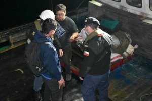 Armada de Chile realiza evacuación médica en el Canal Beagle