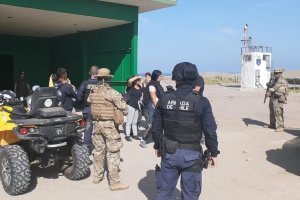 Personal de la Armada de Chile continúa resguardando el área fronteriza norte
