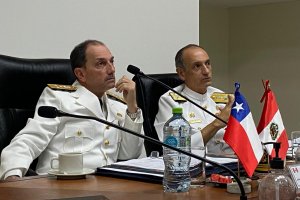 Armadas de Chile y Perú sostienen su XII Reunión de Estados Mayores
