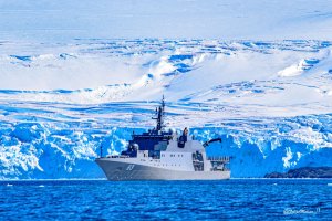 Con más de 38 mil millas náuticas navegadas finaliza la Campaña Antártica 2022-2023 de la Armada de Chile