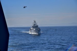Armada de Chile y Marina de Guerra de Francia realizan navegación costera