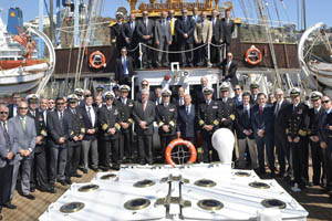 <p>Guardiamarinas de 1985 se reencuentran en la “Esmeralda”</p>