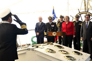 Presidenta Michelle Bachelet despidió al Buque Escuela “Esmeralda” en Valparaíso