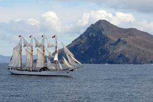 <p>Tras cinco meses de instrucción el BE “Esmeralda” ya está en Chile</p>