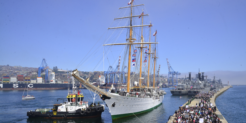 Buque Escuela “Esmeralda” finalizó su 61° Crucero de Instrucción Buque Escuela “Esmeralda” finalizó su 61° Crucero de Instrucción