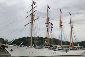 Buque Escuela “Esmeralda” cruzó el Canal de Panamá y zarpó rumbo a Estados Unidos