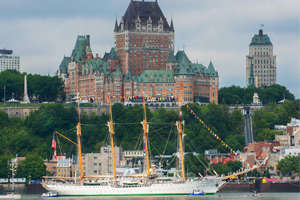 <p>Buque Escuela "Esmeralda" zarpó desde el puerto de Quebec en Canadá</p> <p>Buque Escuela "Esmeralda" zarpó desde el puerto de Quebec en Canadá</p>