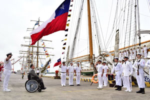 Buque Escuela “Esmeralda” recaló en Guayaquil