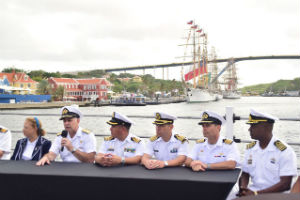 <p>Arribó a Colombia el Buque Escuela “Esmeralda”</p> <p>Arribó a Colombia el Buque Escuela “Esmeralda”</p>