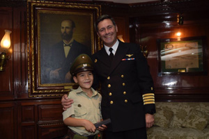 <p>General Director de Carabineros visitó el Buque Escuela "Esmeralda"</p> <p>General Director de Carabineros visitó el Buque Escuela "Esmeralda"</p>