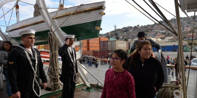 La “Dama Blanca” arribó a Coquimbo para conmemorar el 21 de Mayo