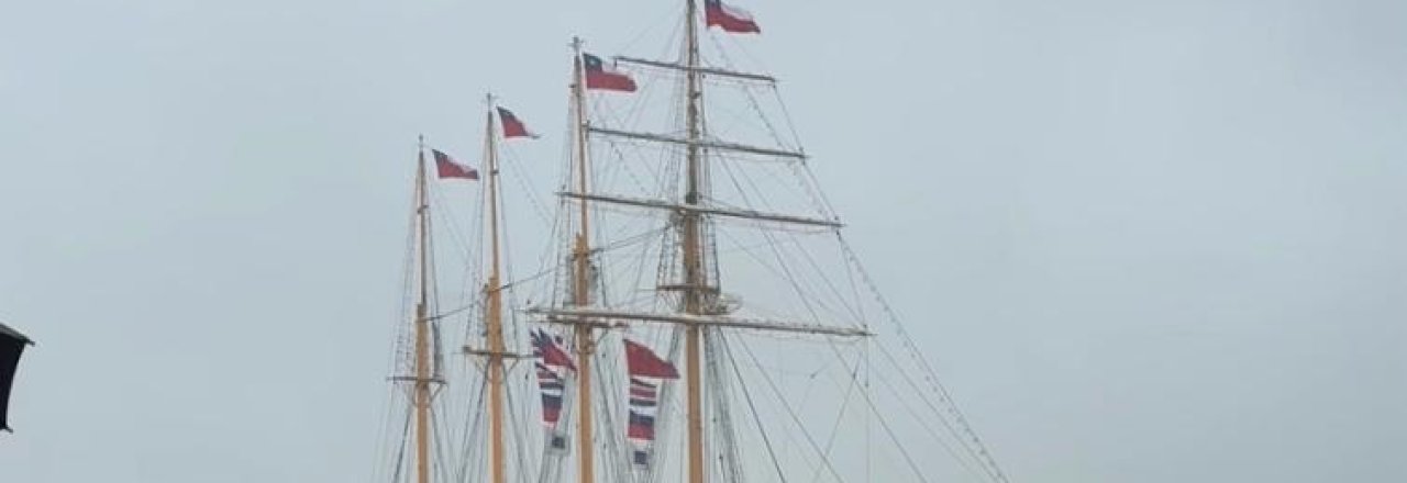 <p>Buque Escuela (BE) “Esmeralda” se despide de Shanghái e inicia su rumbo a Indonesia</p>