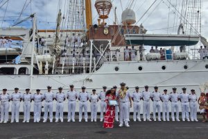 <p>Buque Escuela (BE) “Esmeralda” recala en el puerto de Papeete</p>
