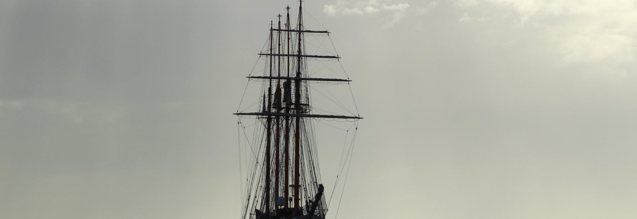 <p>Buque Escuela (BE) “Esmeralda” recala a Bahía Cumberland en el Archipiélago de Juan Fernández</p>